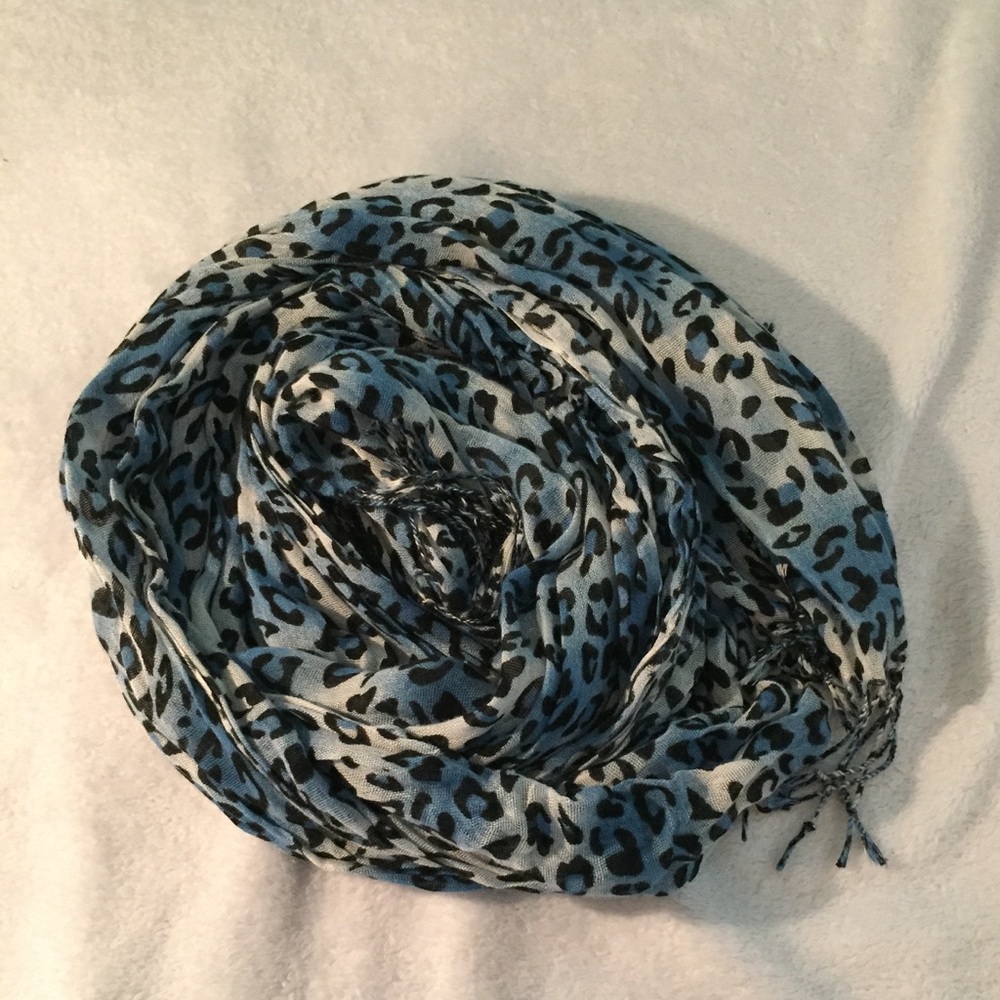 Blue Cheetah Print Scarf